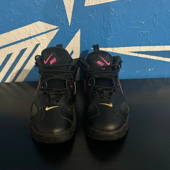 Nike Air Barrage Low QS Super Bowl Liv